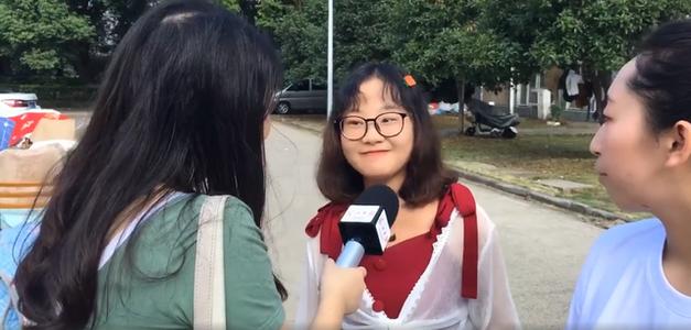 武大女生回武汉看到人山人海想哭