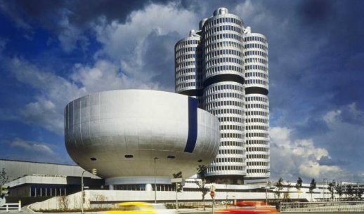 宝马本周确实着火了这家德国汽车制造商推出了202 BMW5系20216系和X2的插电式混合动力版