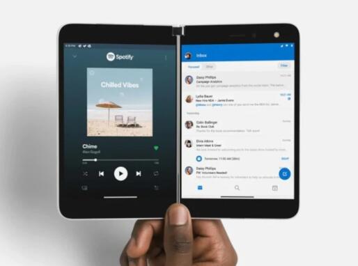 微软Surface Duo的继任者可能会赶上关键部门的Galaxy Z Fold 2