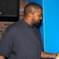 Kanye West的可持续Yeezy概念使用藻类泡沫