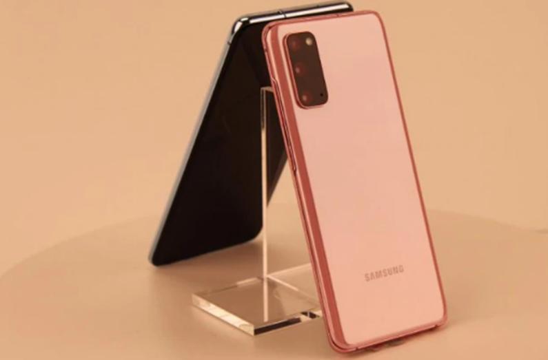 三星Galaxy S20系列有望通过软件更新带来120Hz刷新  