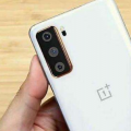 互联网分析：OnePlus Nord将随附Google Messages和Phone应用