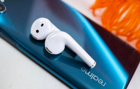 介绍Realme Buds Air Pro充电盒设计