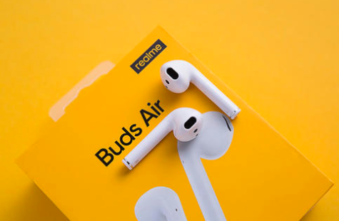 介绍Realme Buds Air Pro充电盒设计