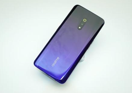 Realme Q2系列将于10月13日发布