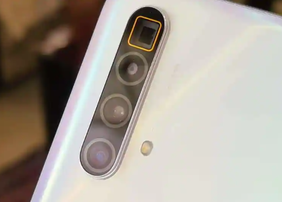 互联网分析：Realme V15智能手机将于1月7日推出