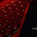 互联网分析：WhatsApp在最新更新中放弃了对旧版iPhone的支持
