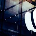 互联网分析：Apple Store员工从客户的iPhone窃取了一张亲密照片后被解雇