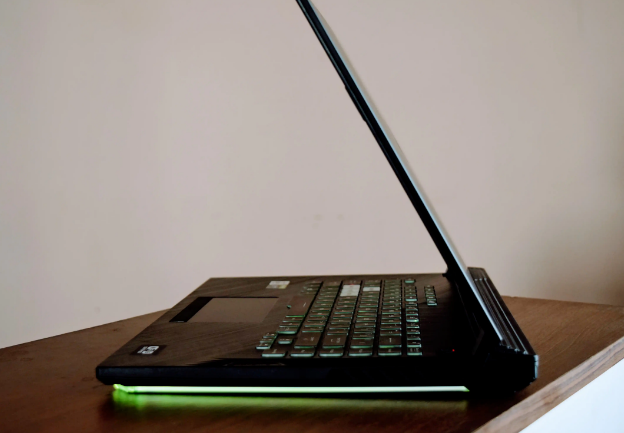 华硕ROG Strix G15评测：价格最实惠的游戏笔记本电脑