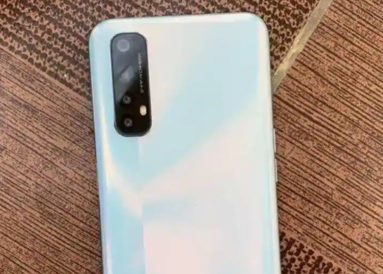 Realme GT 5G的Geekbench列表揭示了12GB RAM，Android 11