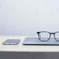 互联网分析：新报告称Apple Glasses项目已终止